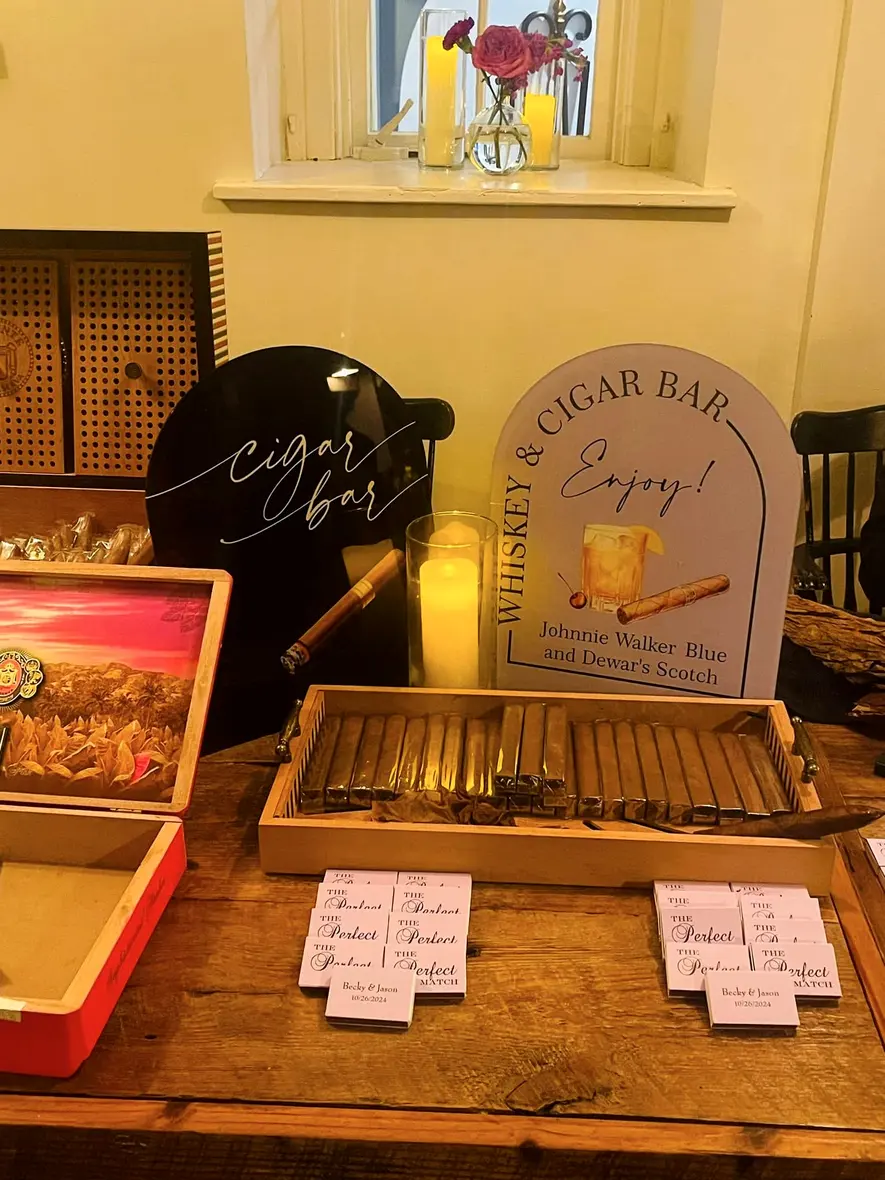 A wedding with its own cigar bar